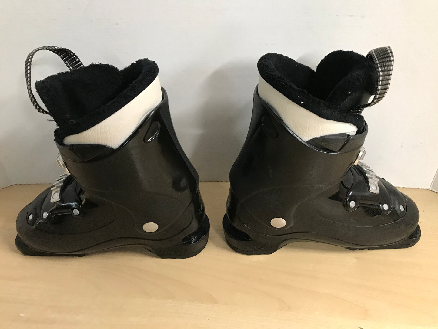 Ski Boots Mondo Size 19.5 Child Shoe Size 13 240 mm  Salomon Black White Minor Scratches