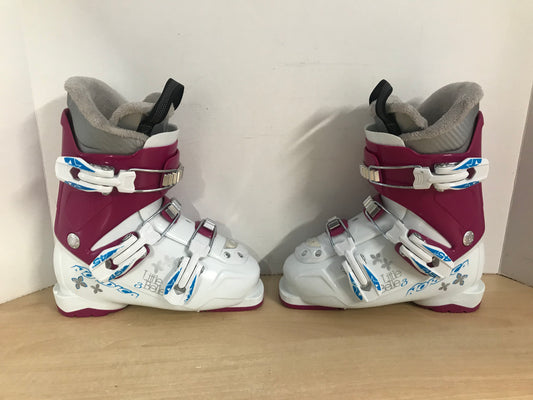 Ski Boots Mondo Size 21.5 Child Size 3-4 Shoe Size 255 mm Nordica Little Belle 3 White Pink Blue New Demo Model
