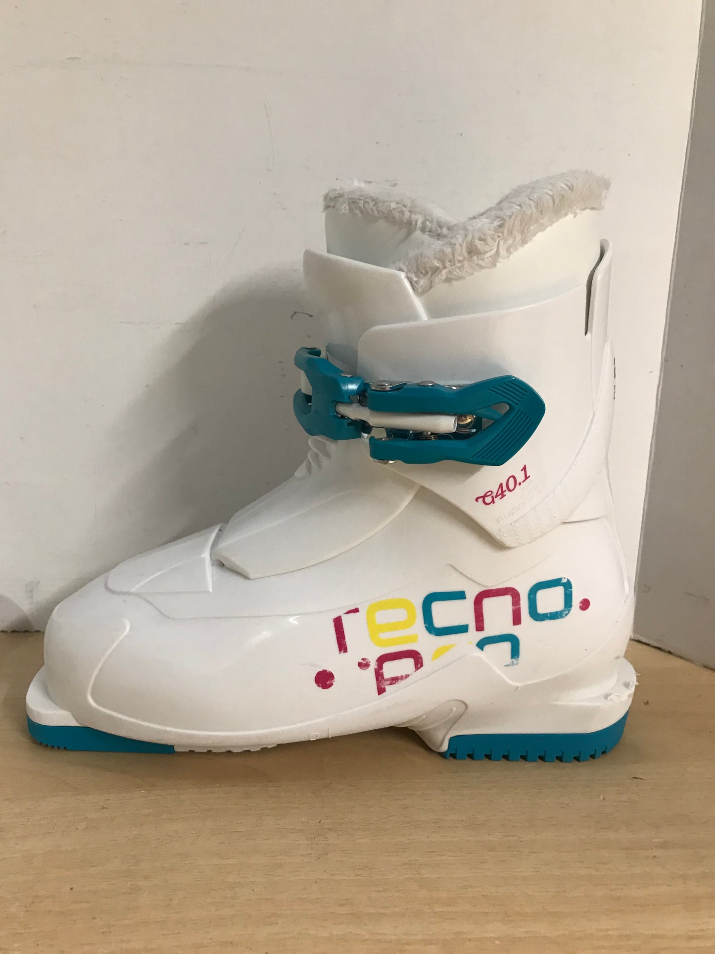 Ski Boots Mondo Size 22.0 Child Size 4 262 mm Tecno Pro White Teal Excellent