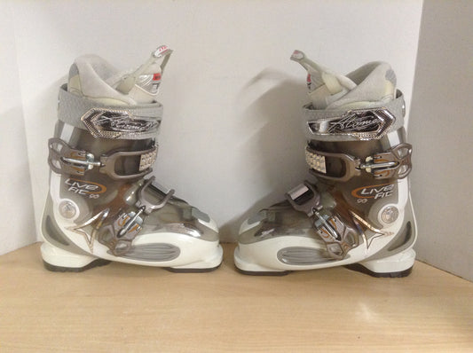 Ski Boots Mondo Size 23.5 Ladies Size 6.5 279 mm Atomic White Grey New Demo Model