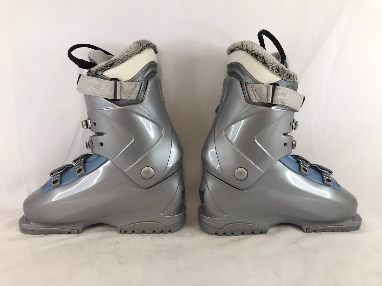 Ski Boots Mondo Size 23.5 Ladies Size 6 277 mm Salomon X4 Grey Blue New Demo Model