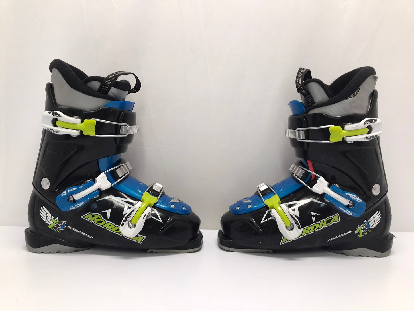 Ski Boots Mondo Size 24.5 Men's Size 6.5 Ladies Size 7.5 Nordica FireArrow Black Blue Lime