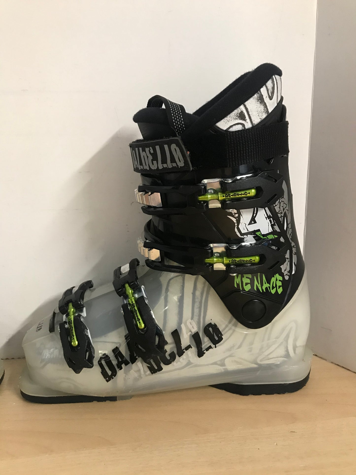 Ski Boots Mondo Size 24.5 Men's Size 6.5  Ladies Size 7.5 Shoe Size 289 mm Dalbello Menace Black Clear Lime