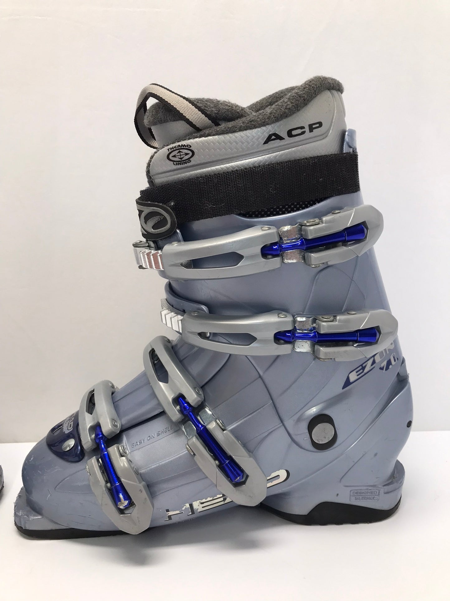 Ski Boots Mondo Size 25.5 Ladies Size 8.5 298 mm Head 7.0 Pearl Blue