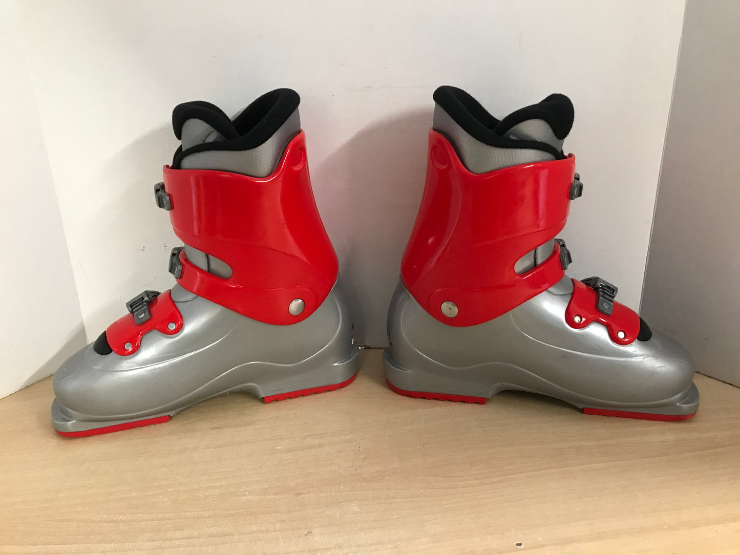 Ski Boots Mondo Size 25.5 Men's Shoe Size 7.5 Ladies 8.5 Mondo 296 mm Salomon Grey Red Excellent Fantastic Quality