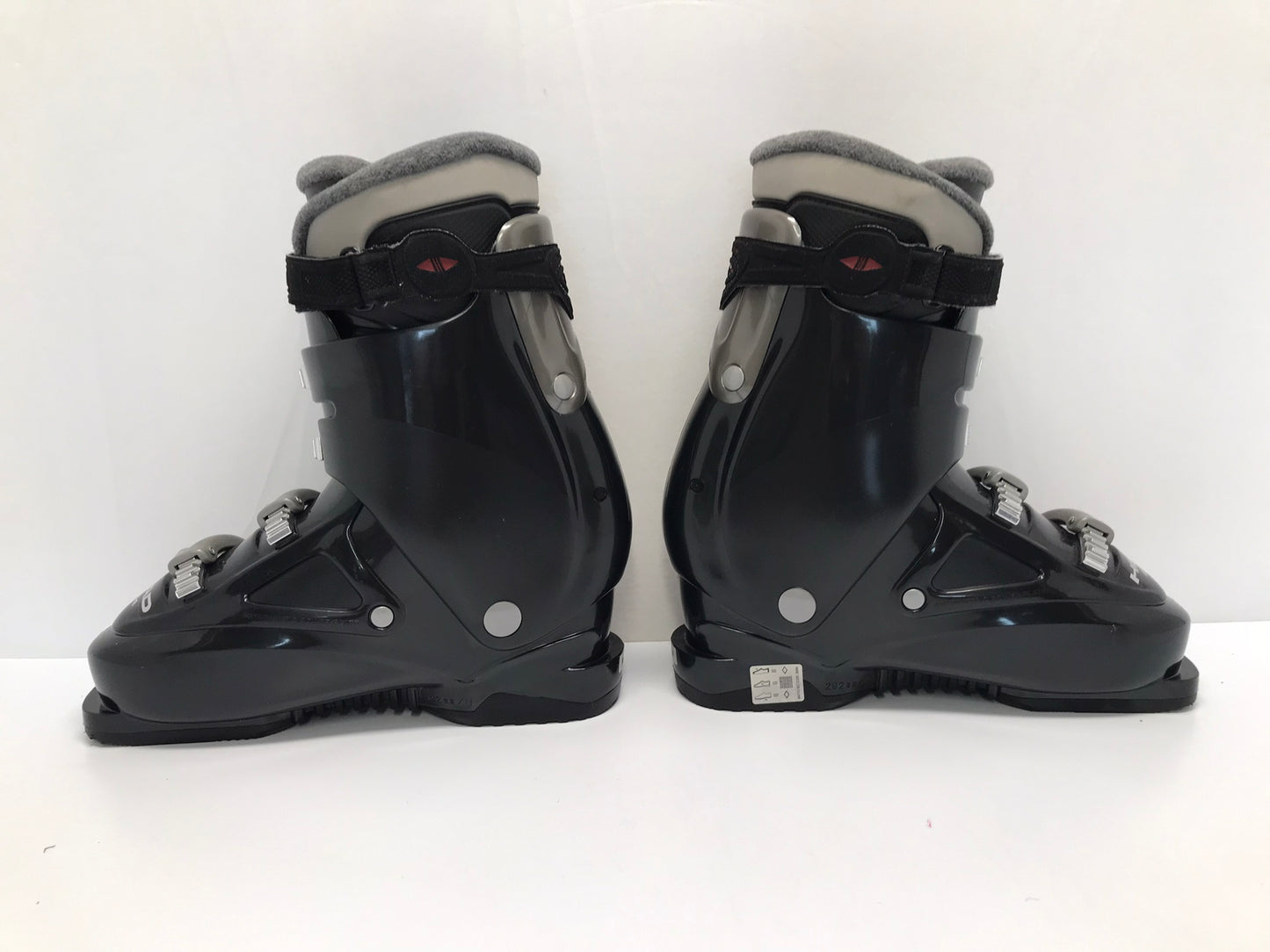 Ski Boots Mondo Size 25.5 Men's Size 7.5 Ladies Size 8.5 292 mm Head Black Grey NEW Demo Model