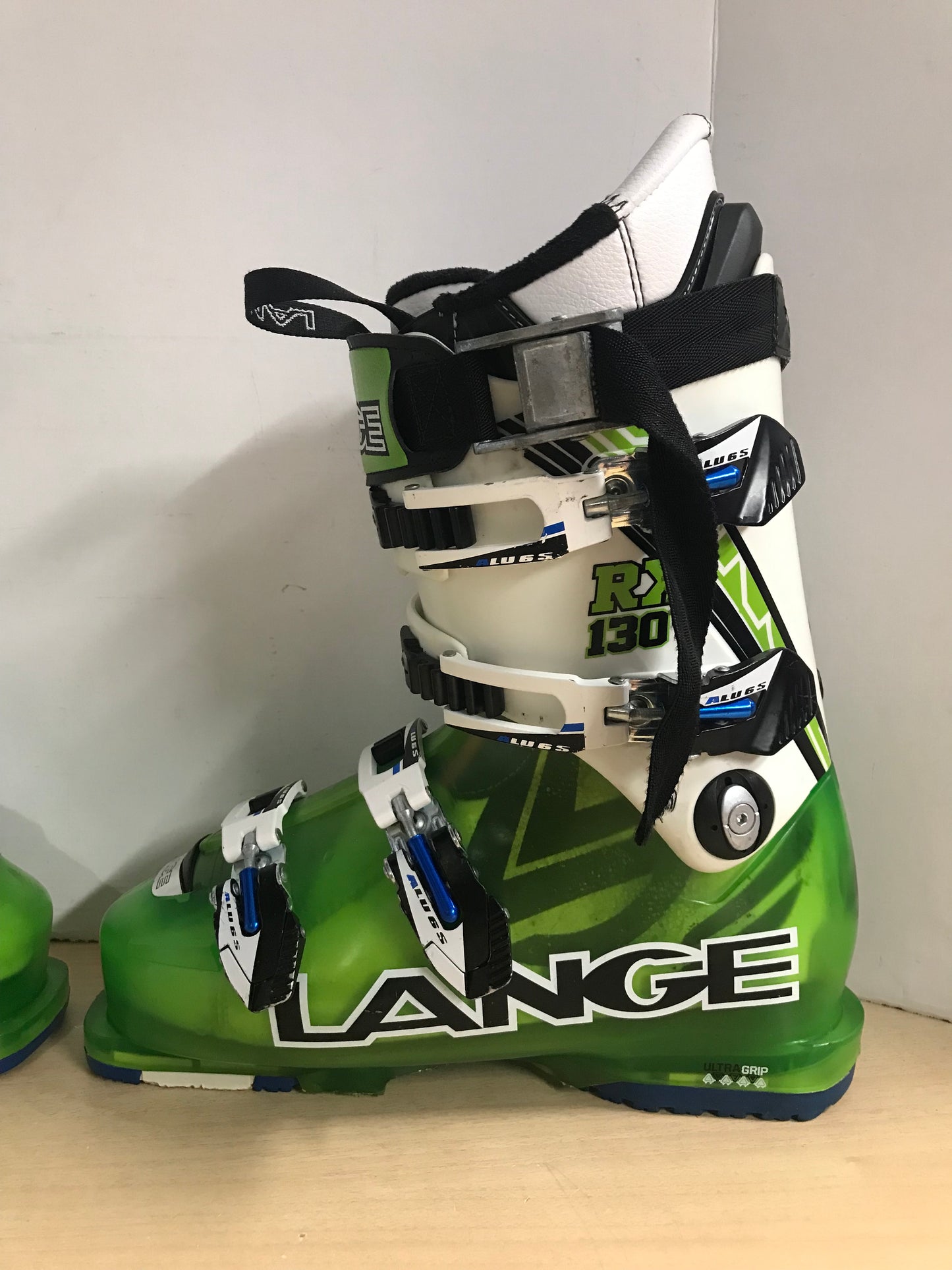 Ski Boots Mondo Size 25.5  Men's Size 7.5 Ladies Size 8.5 Lange RX Lime White Excellent