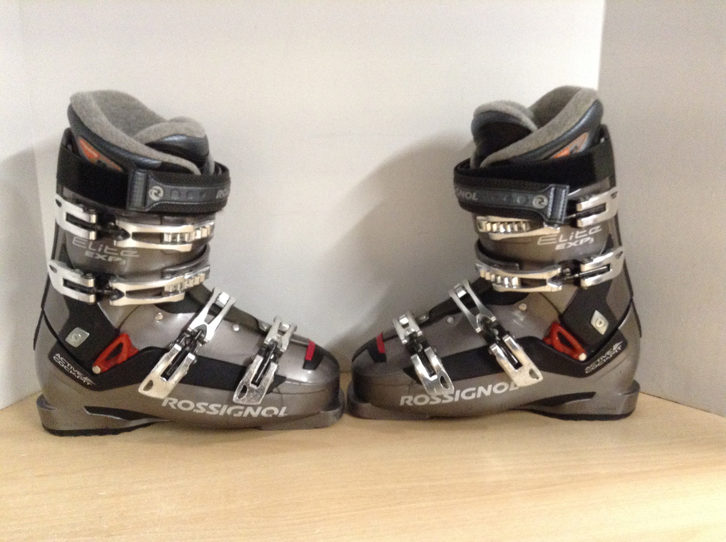 Ski Boots Mondo Size 26.5  Men's Size 8.5 Ladies Size 9.5 309 mm Rossignol Active Grey Black Red