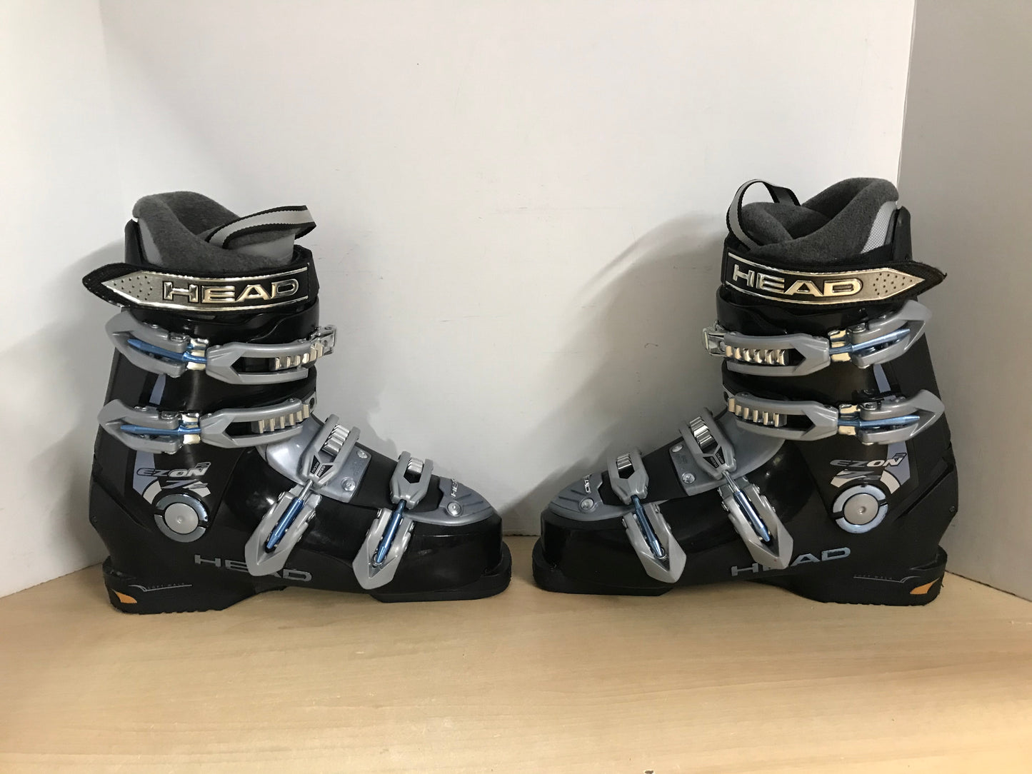 Ski Boots Mondo Size 27.0 Men's Size 9 Ladies Size 10 313 mm Head Black Grey Blue New Demo Model