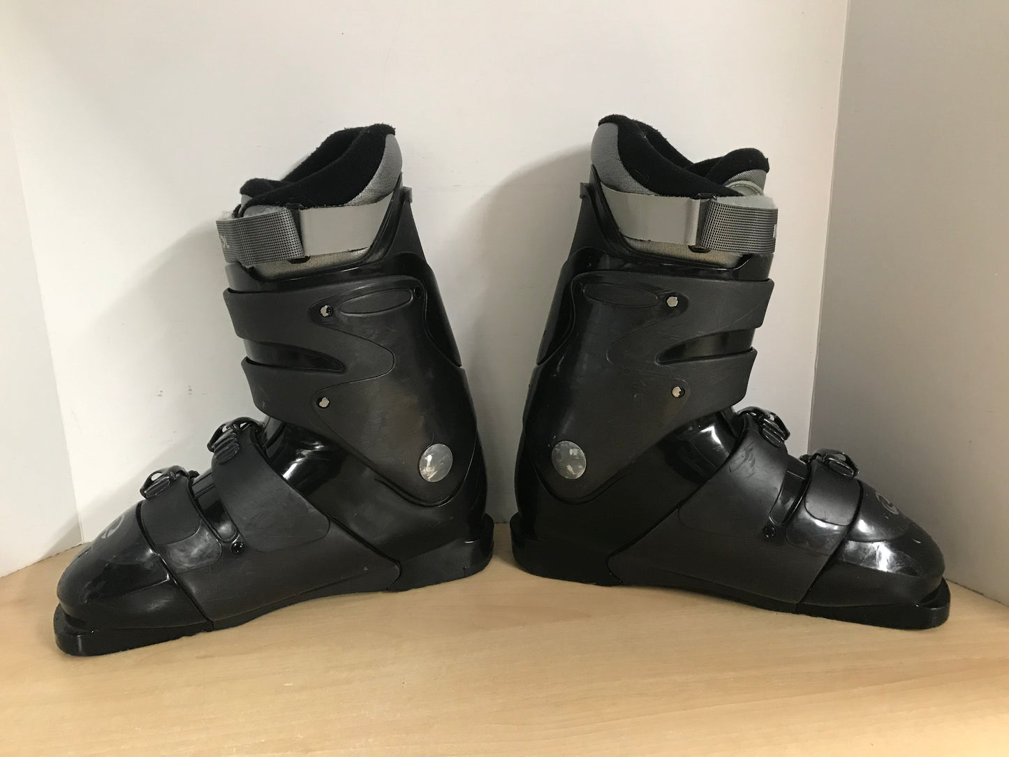 Ski Boots Mondo Size 27.0 Men's Size 9 Ladies Size 10 313 mm Rossignol Impact Black Grey Minor Wear