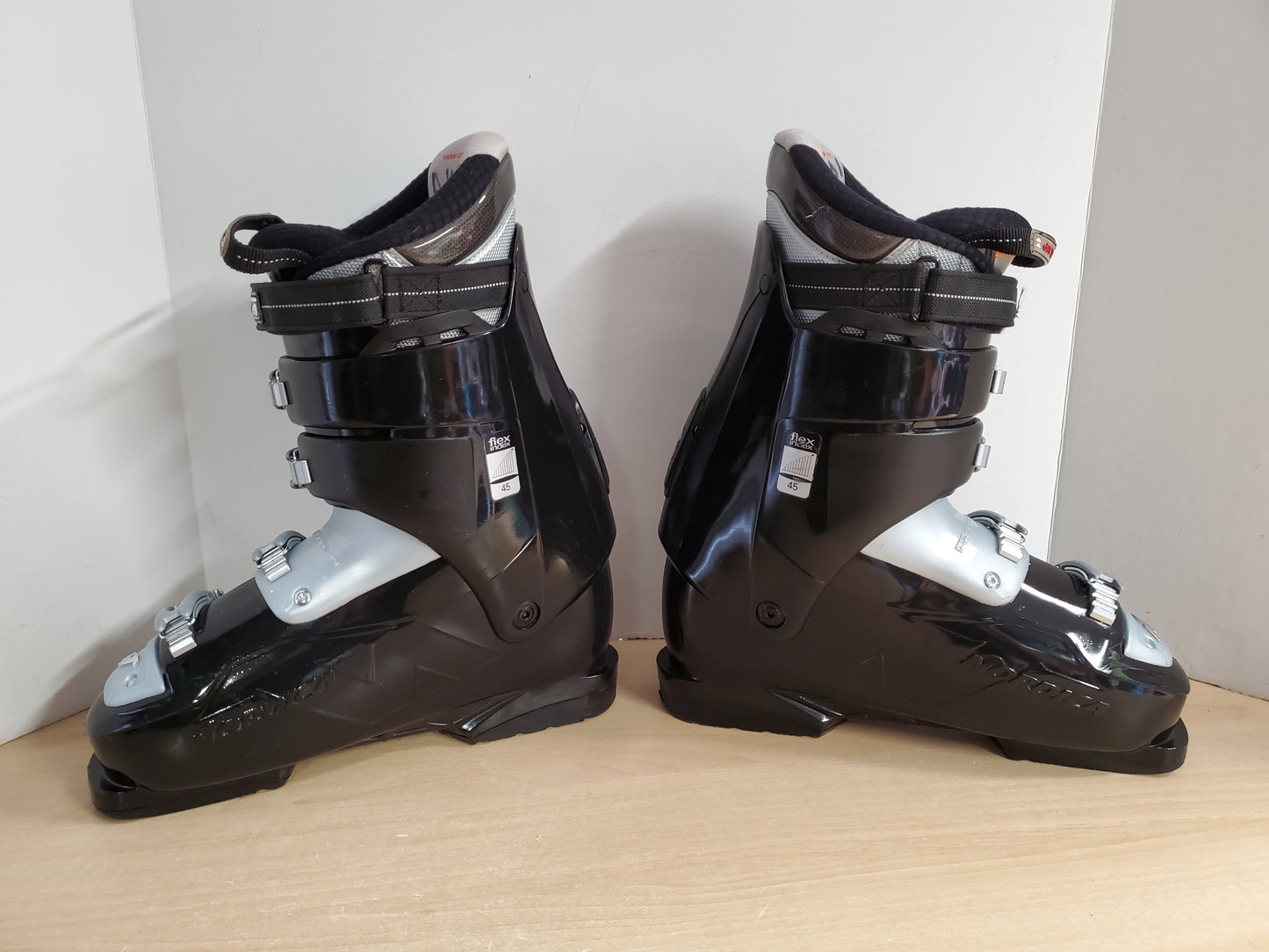 Ski Boots Mondo Size 27.0 Men's Size 9 Ladies Size 10  315 mm Nordica Slide In Black Grey Red As New Excellent