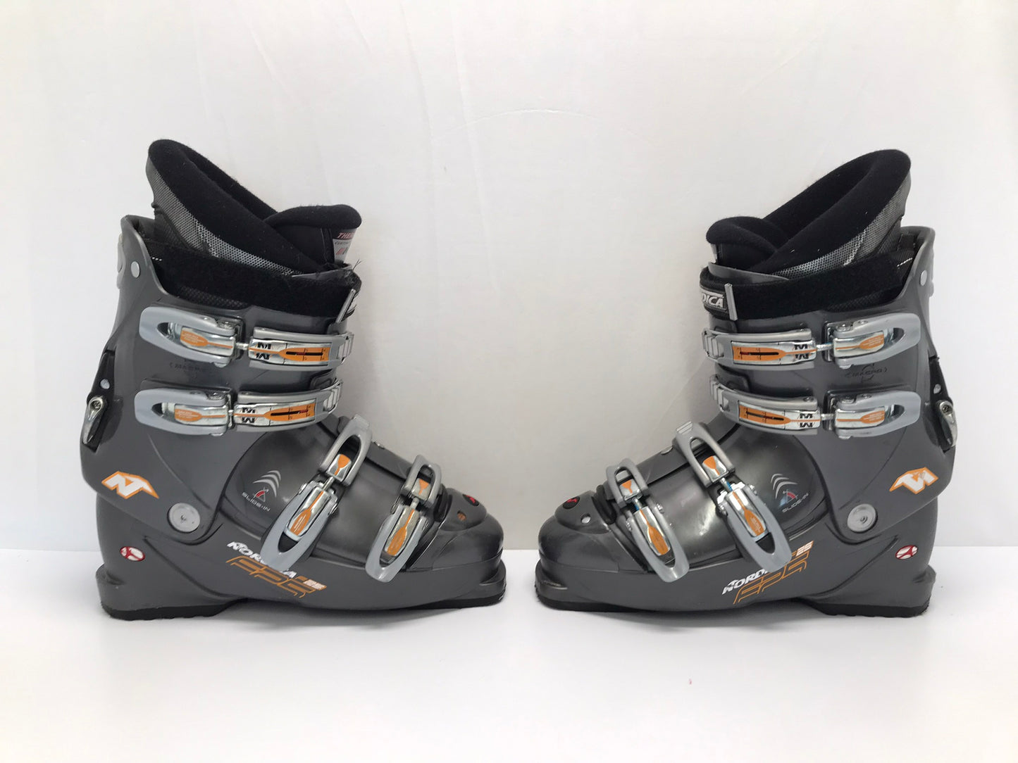 Ski Boots Mondo Size 27.5 Men's 9.5 Ladies Size 10.5 315 mm Nordica Slide In Grey Gold