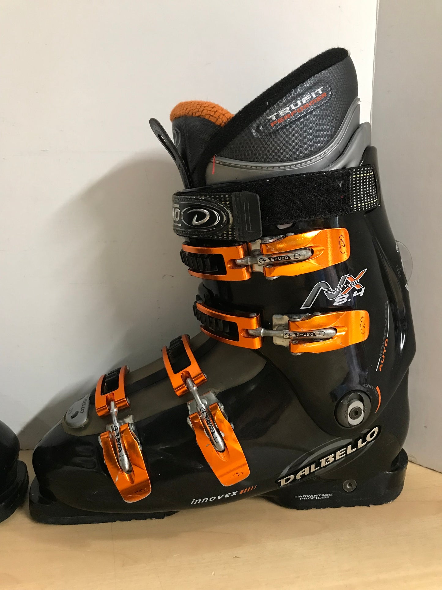 Ski Boots Mondo Size 28.0 Dalbello Men's Size 10 318 mm Black Copper