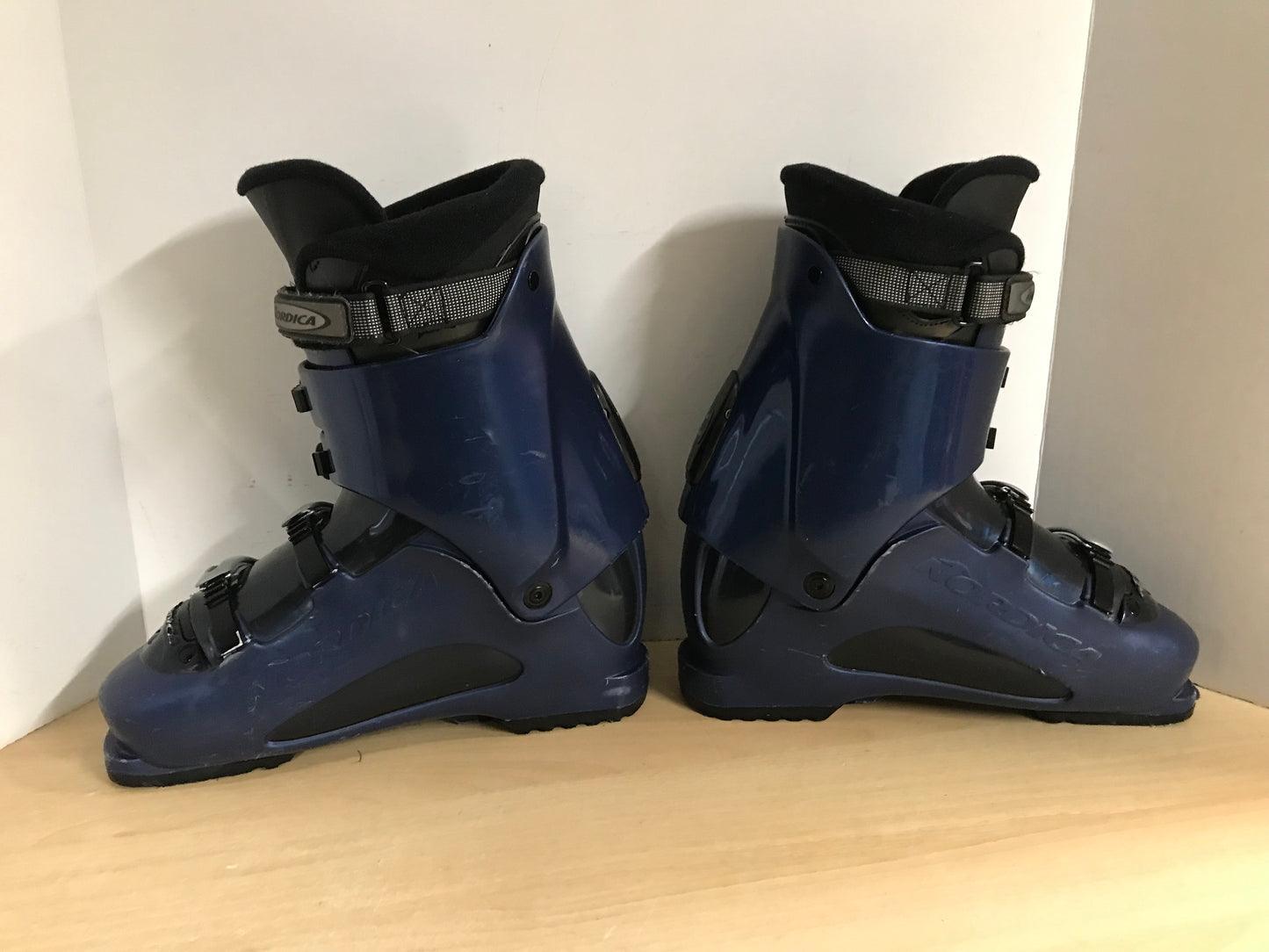 Ski Boots Mondo Size 28.0 Men's Size 10 320 mm Nordica  Denim Blue Grey