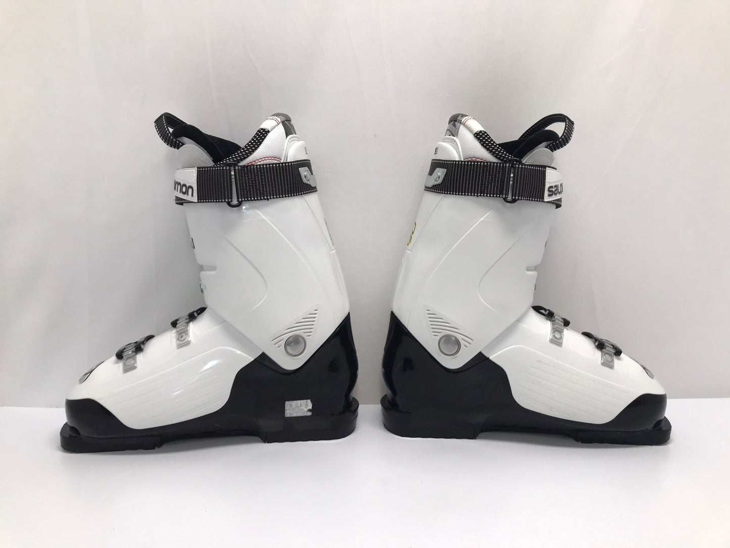 Ski Boots Mondo Size 28.5 Men's Size 10.5 327 mm Salomon Impact White Black Yellow New Demo Model