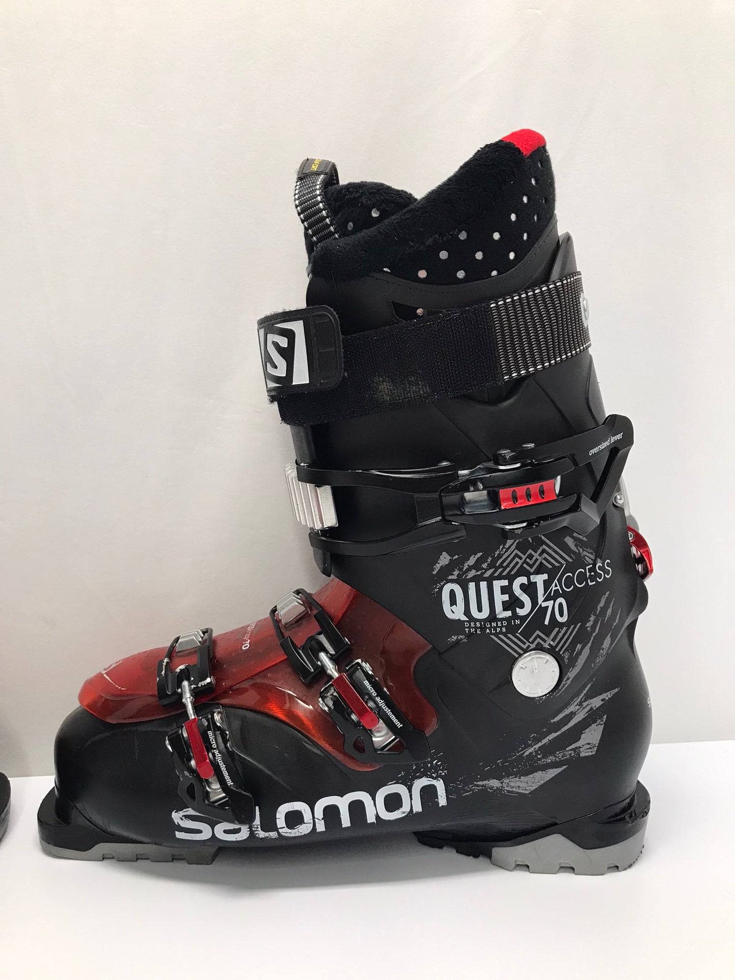 Ski Boots Mondo Size 28.5 Men's Size 10.5 328 mm Salomon Black Red New Demo Model