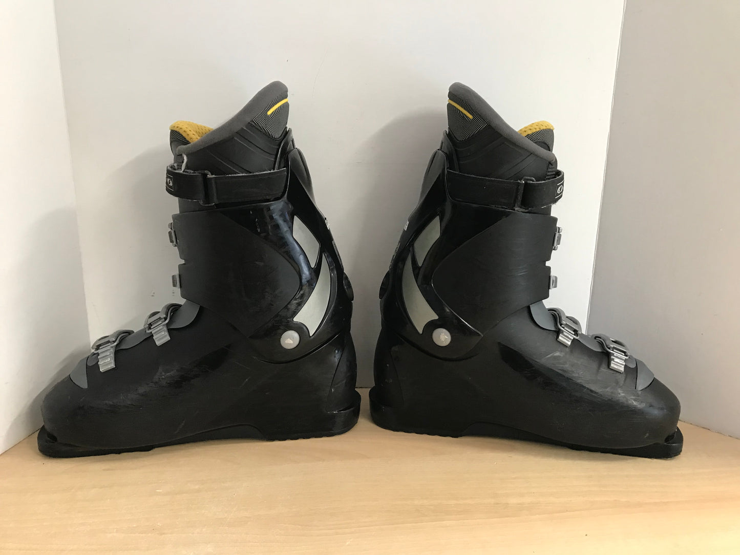 Ski Boots Mondo Size 29.5  Men's Size 12 338 mm Salomon Sensi Fit Black Grey Yellow