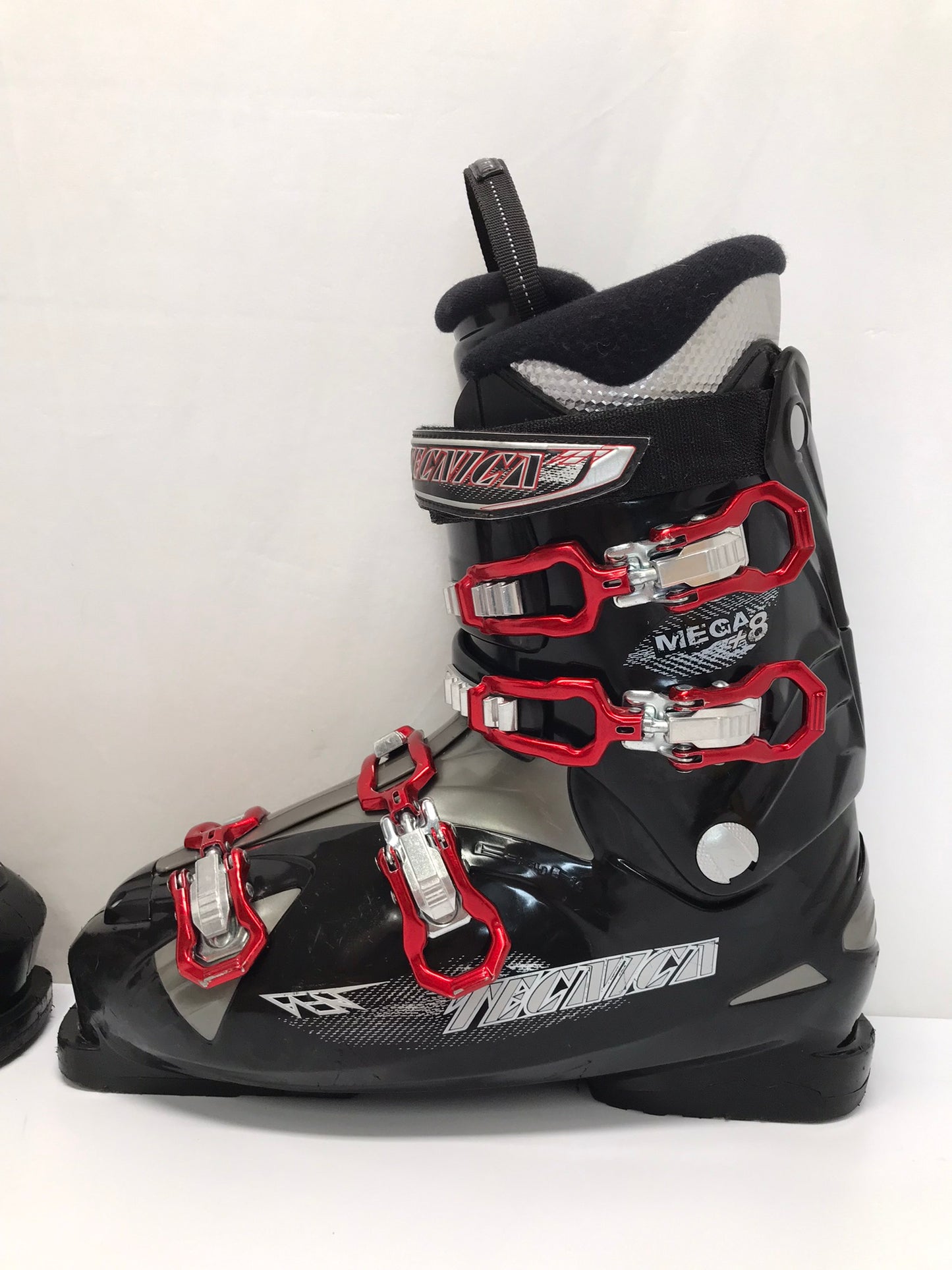 Ski Boots Mondo Size 30.5 Men's Size 12.5 350 mm Tecnica Mega 8 Black Red Excellent