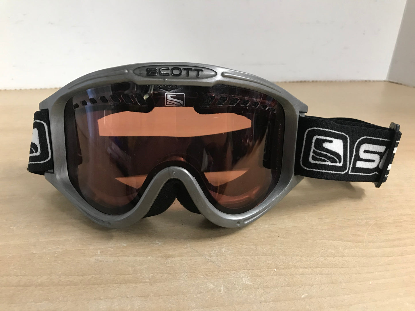 Ski Goggles Adult Size Medium Scott Black Grey With Orange Tinted Lense