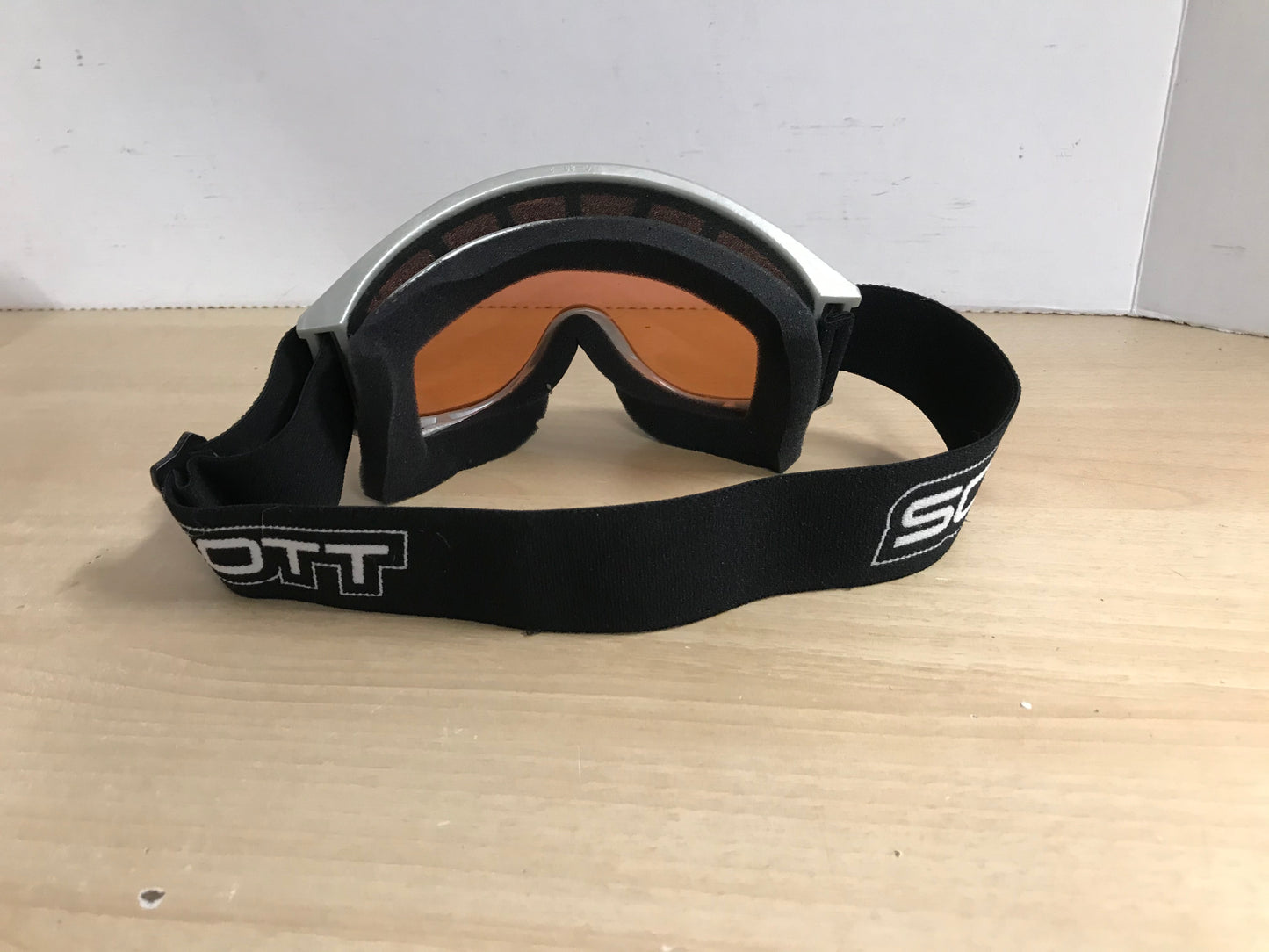 Ski Goggles Adult Size Scott Silver Black With Orange Lenses