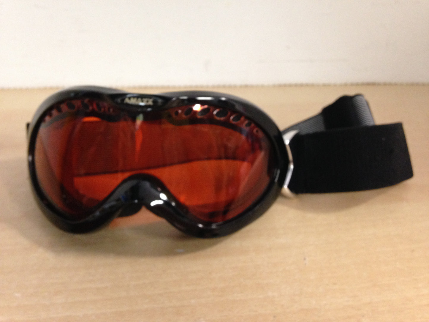 Ski Goggles Adult Size Small Maxx Black and Chrome