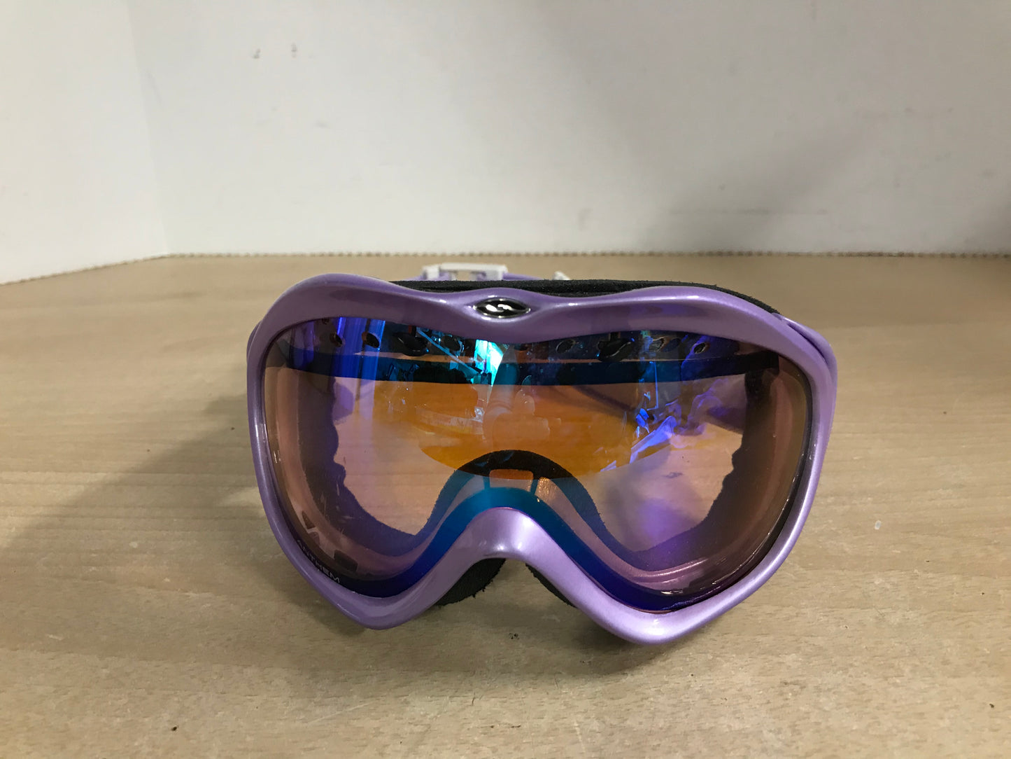 Ski Goggles Adult Size Small Smith Purple with Orange Lense Excellent