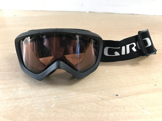 Ski Goggles Child Size  6-8 Giro Black With Orange Lenses New Demo