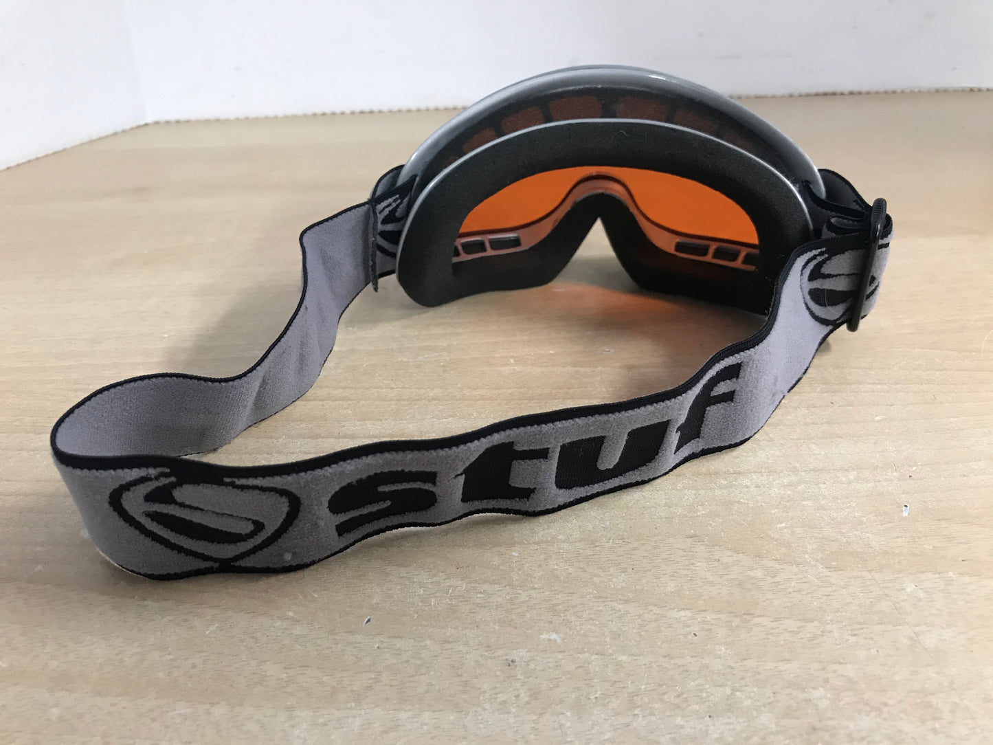 Ski Goggles Child Size 7-10 Stuf Black Grey With Orange Tinted Lense