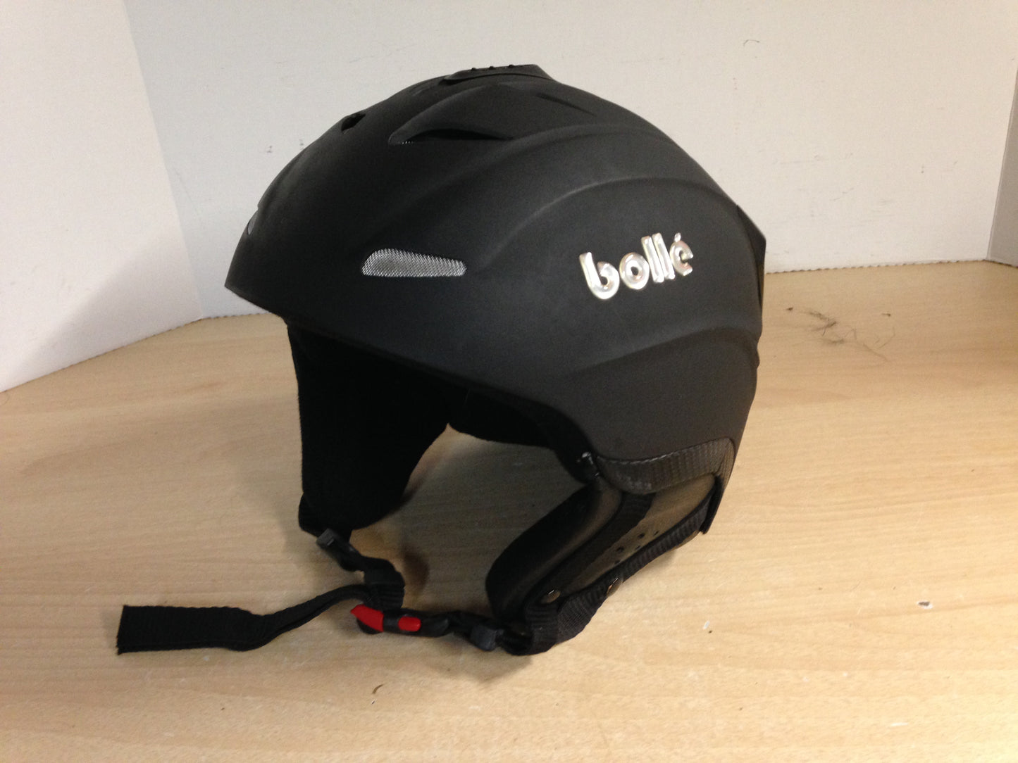 Ski Helmet Adult Size Medium Bolle Black Excellent