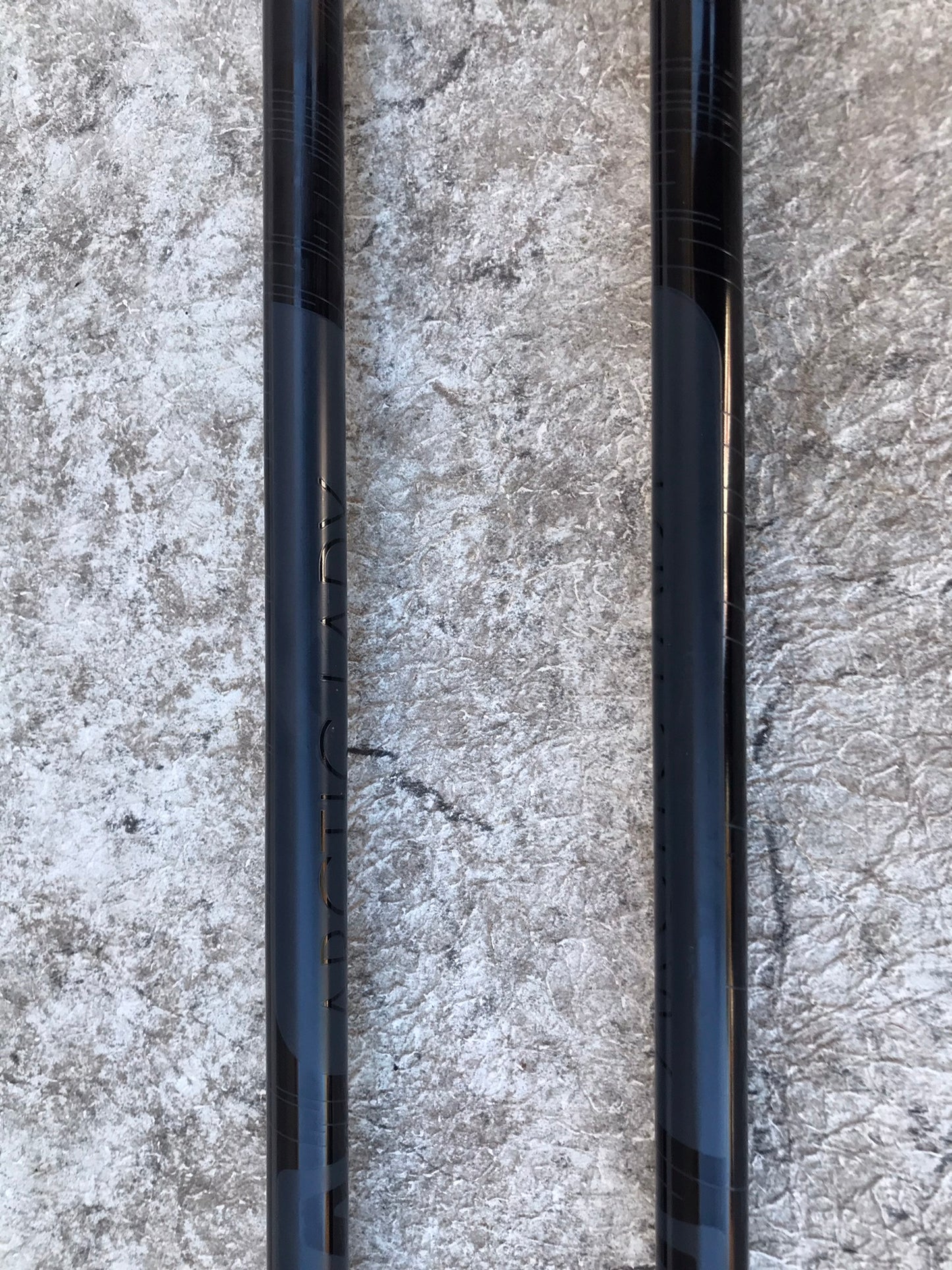 Ski Poles Adult Size 42 inch 105 cm Salomon Arctic Lady Rubber Handles Excellent