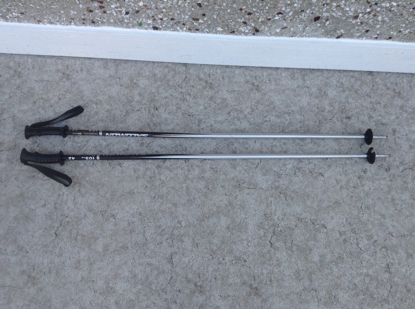 Ski Poles Adult Size 42 inch Salomon Black Silver