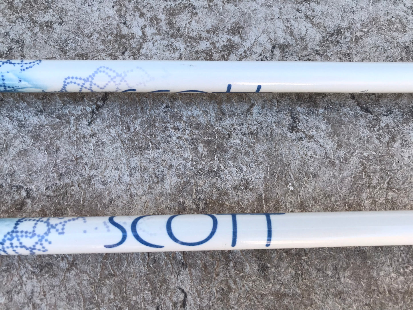 Ski Poles Adult Size 44 inch 110 cm Scott Purple Pink Blue Rubber Handles Excellent