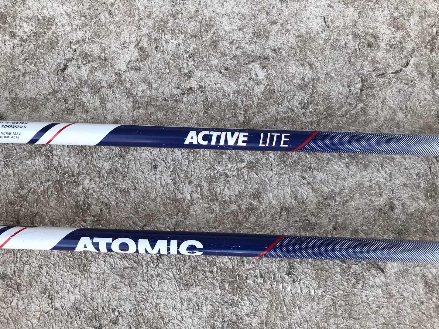 Ski Poles Adult Size 46 inch 115 cm Atomic White Blue