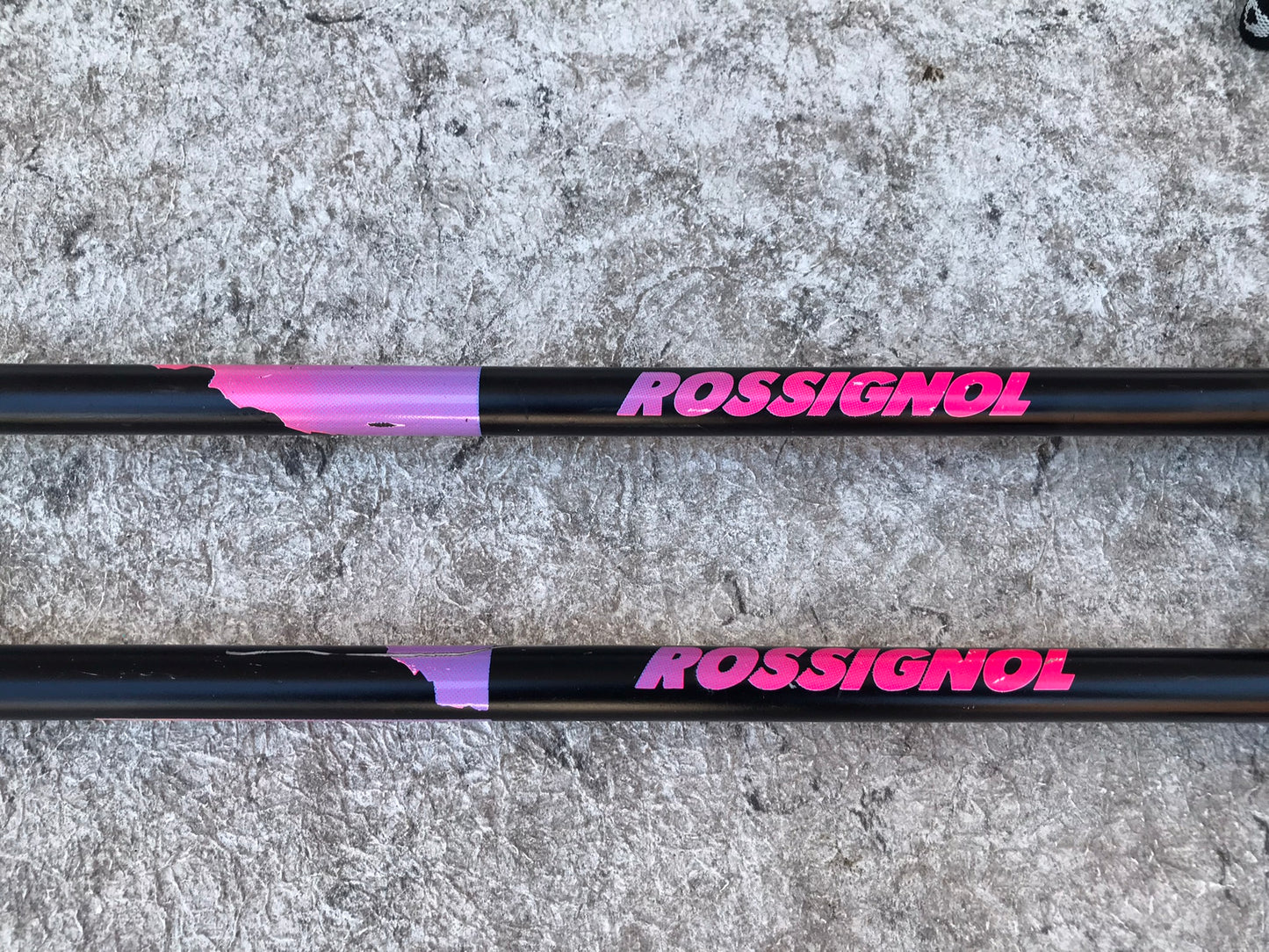 Ski Poles Adult Size 46 inch 115 cm Rossignol Black Pink