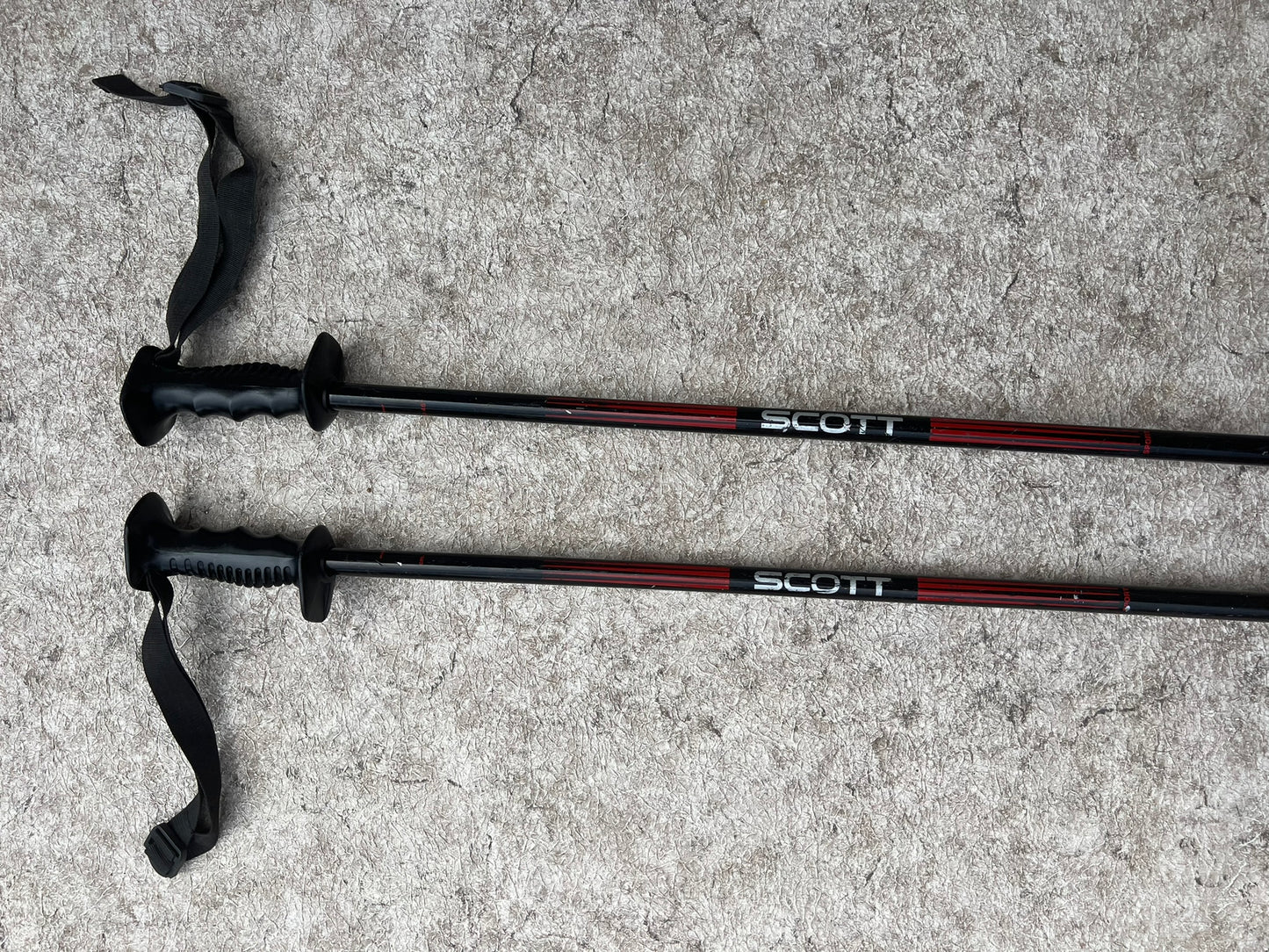 Ski Poles Adult Size 46 inch 115 cm Scott Red Grey Rubber Handles
