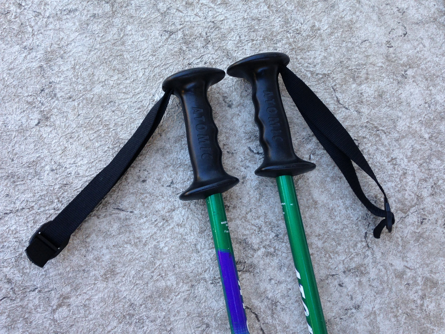 Ski Poles Adult Size 47 inch Atomic Green