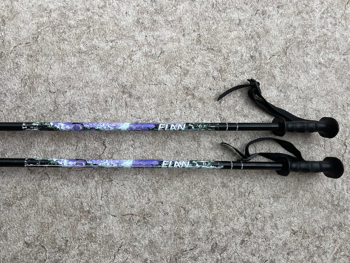 Ski Poles Adult Size 50 inch 125 cm Elan Black Purple