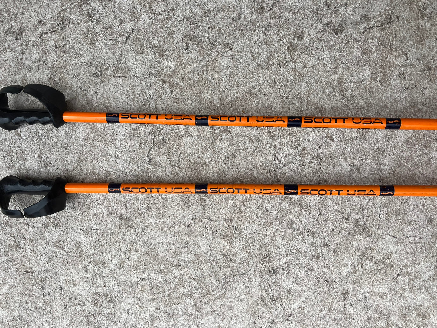 Ski Poles Adult Size 50 inch 125 cm Scott USA Orange Black Excellent