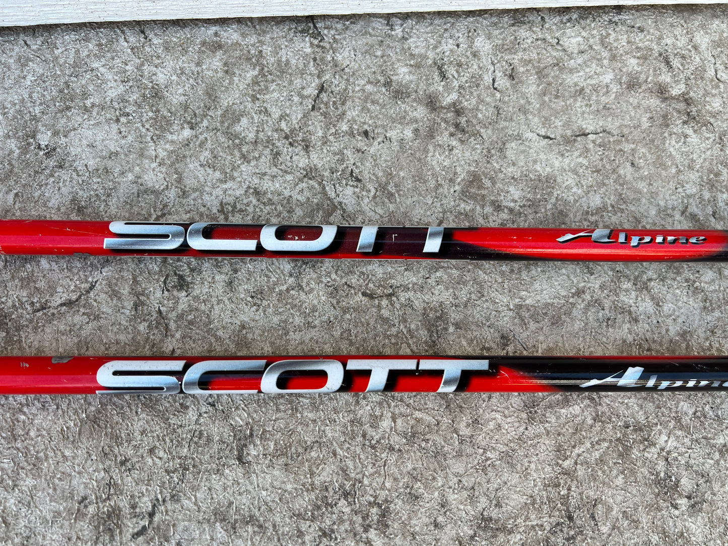 Ski Poles Adult Size 52 inch 130 cm Scott Alpine Red Black