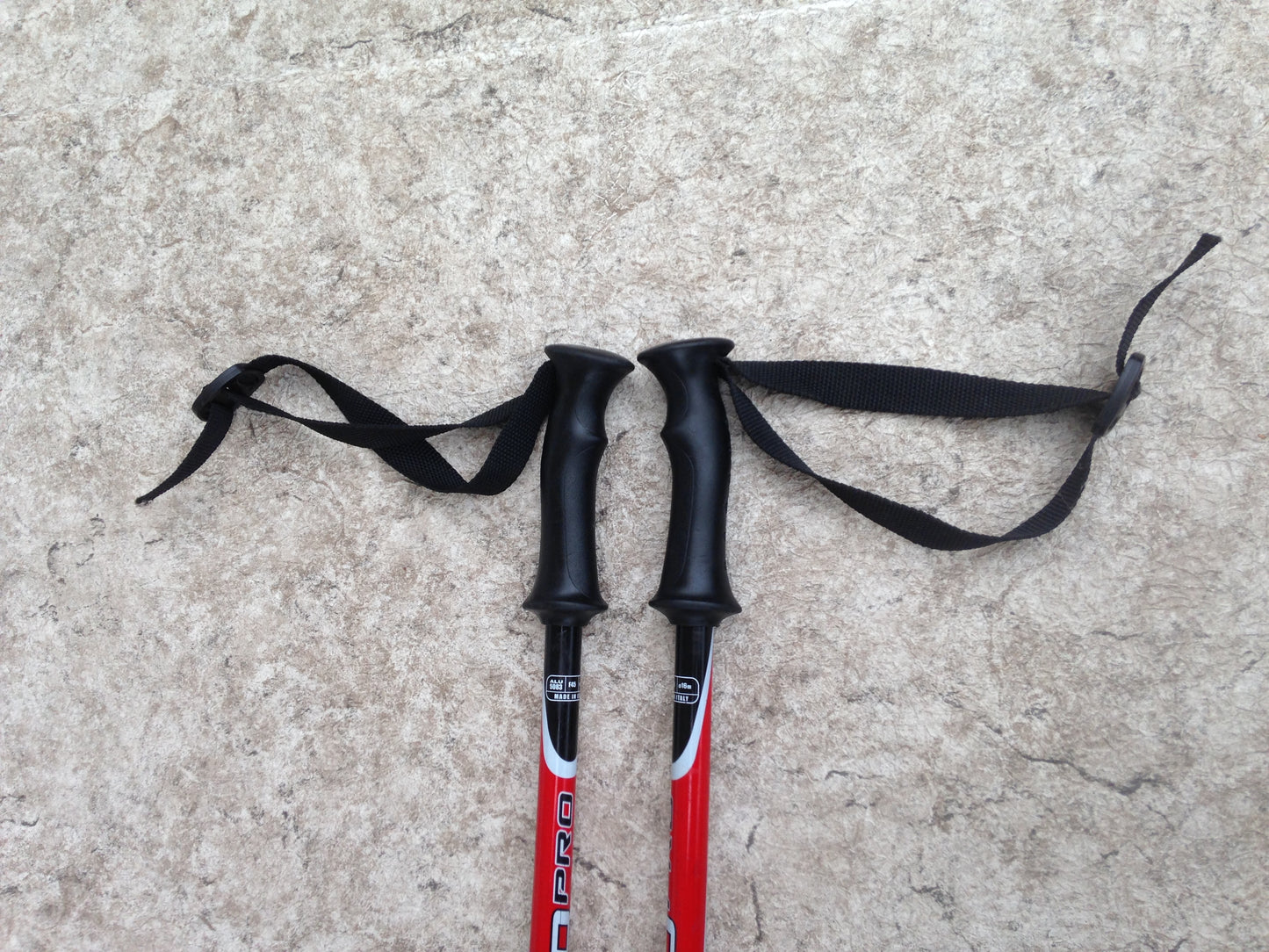 Ski Poles Child Size 35 inch Techno Black Red Excellent