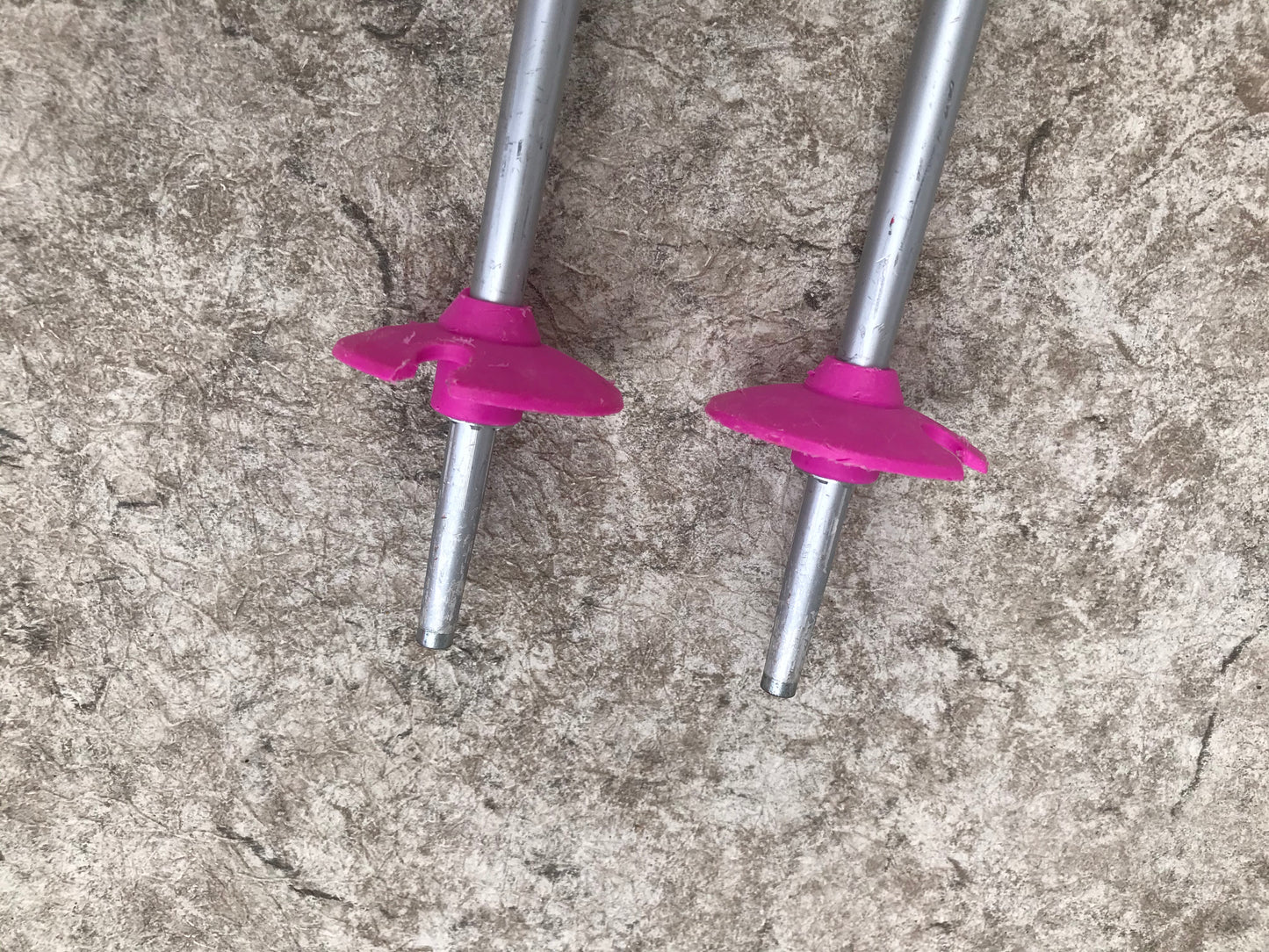 Ski Poles Child Size 40 inch K-2 Teal Fushia Pink Silver Rubber Handles As New
