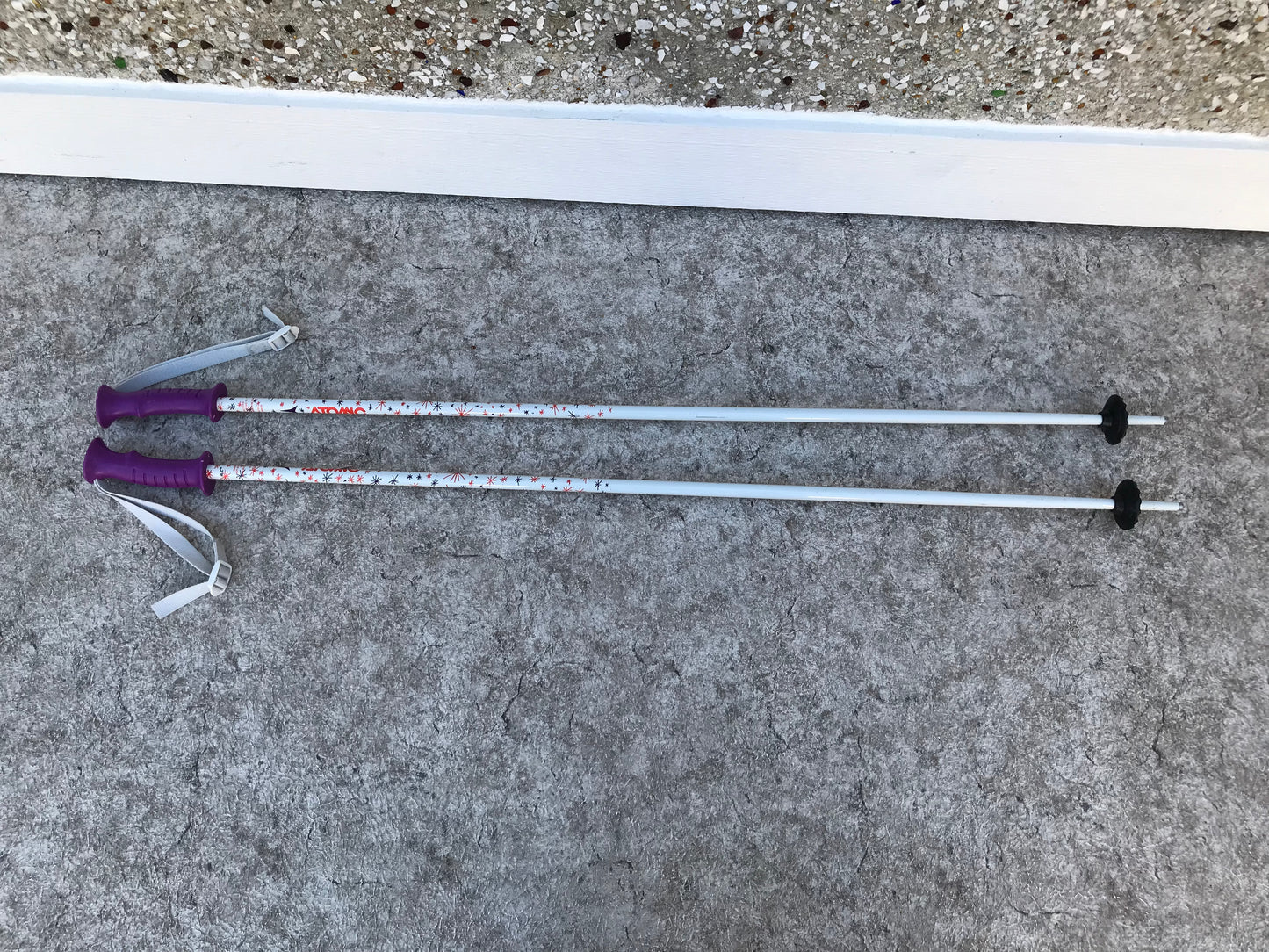 Ski Poles Child Size 42 inch Atomoc Purple and White Excellent