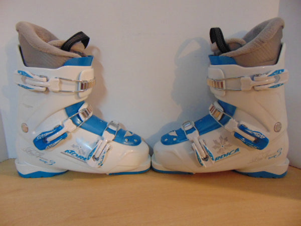 Ski Boots Mondo Size 24.5 Ladies size 7.5  290 mm Nordica FireArrow Blue White Excellent