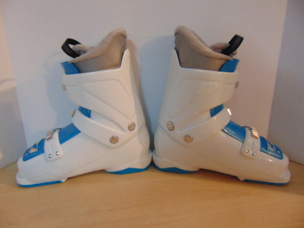 Ski Boots Mondo Size 24.5 Ladies size 7.5  290 mm Nordica FireArrow Blue White Excellent
