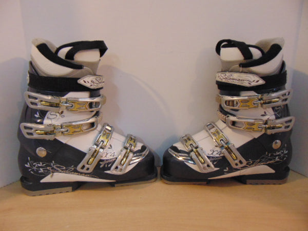 Ski Boots Mondo Size 25.5 Ladies size 8.5  298 mm Salomon Marine Blue White Excellent