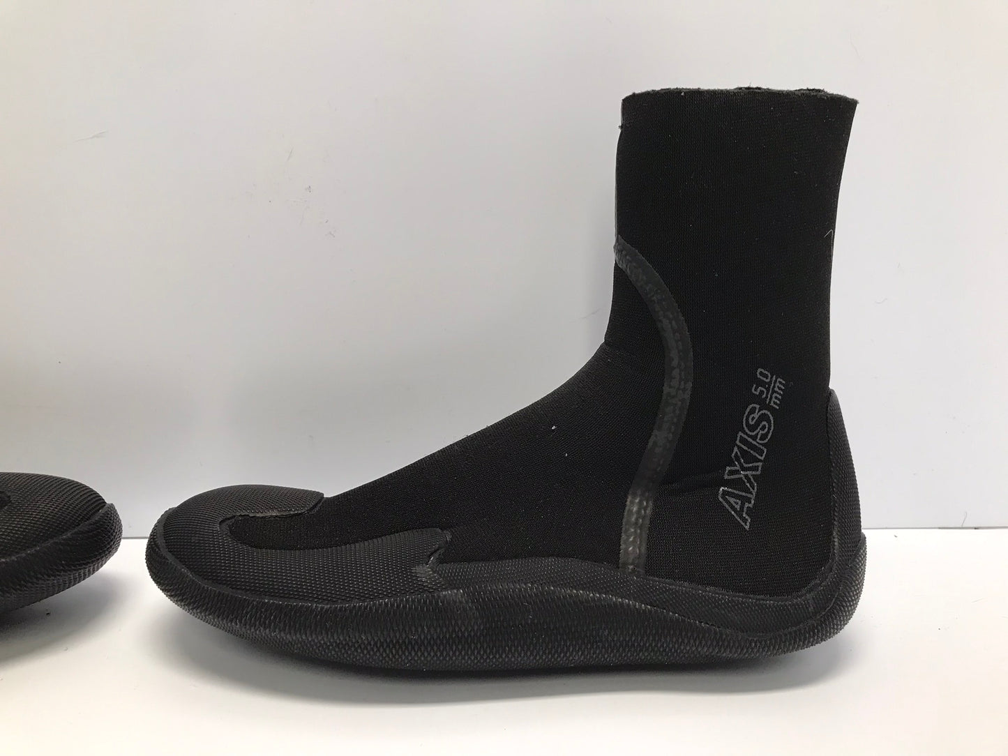 Snorkel Booties Child Size 4  Xcel 5.0 mm Neoprene Black As New Paddle Kayak Surf