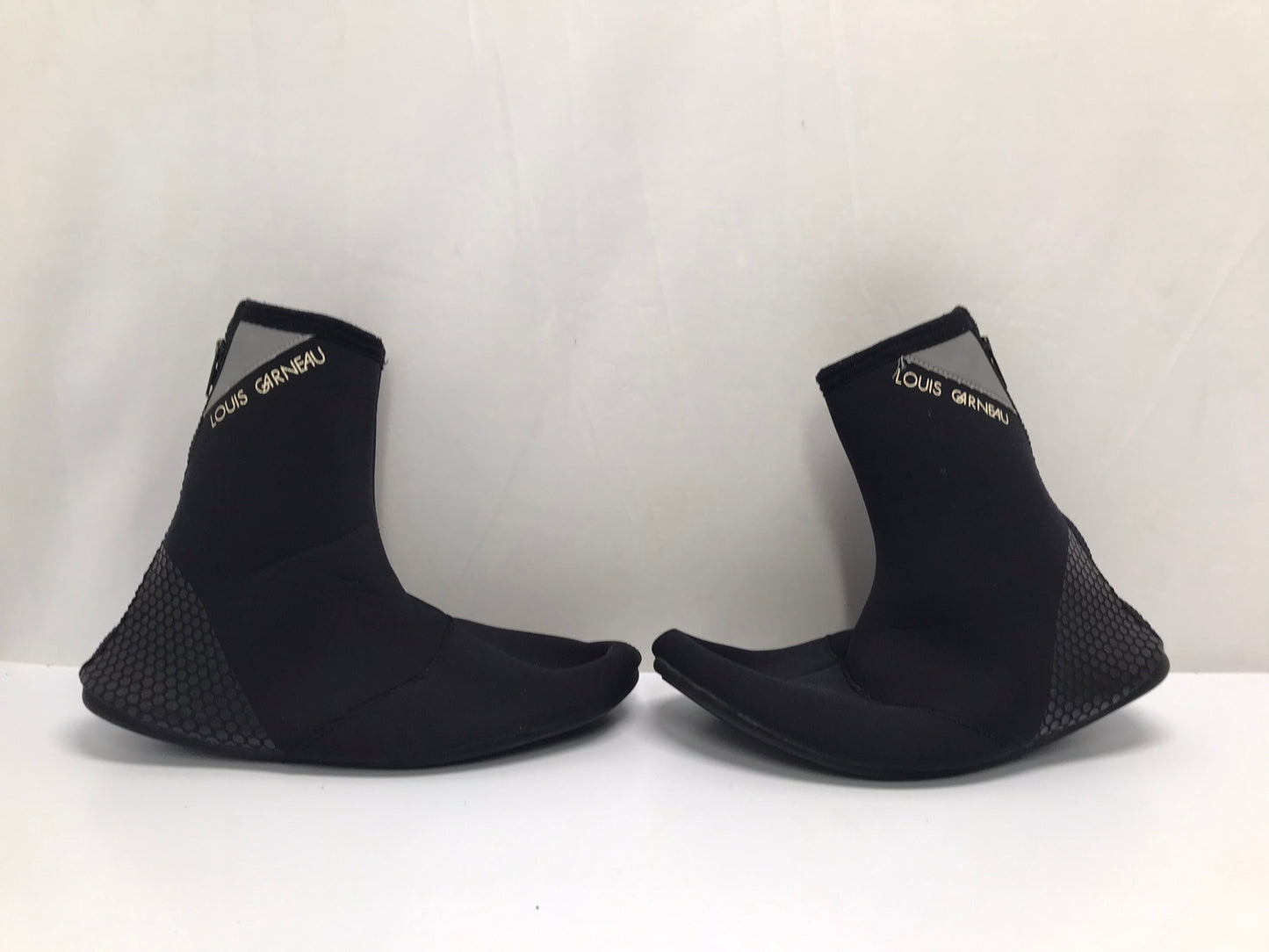Snorkel Booties Socks Men's Size Large 9-10 2 mm Neoprene Sure Paddle Kayak Booties Black Grey
