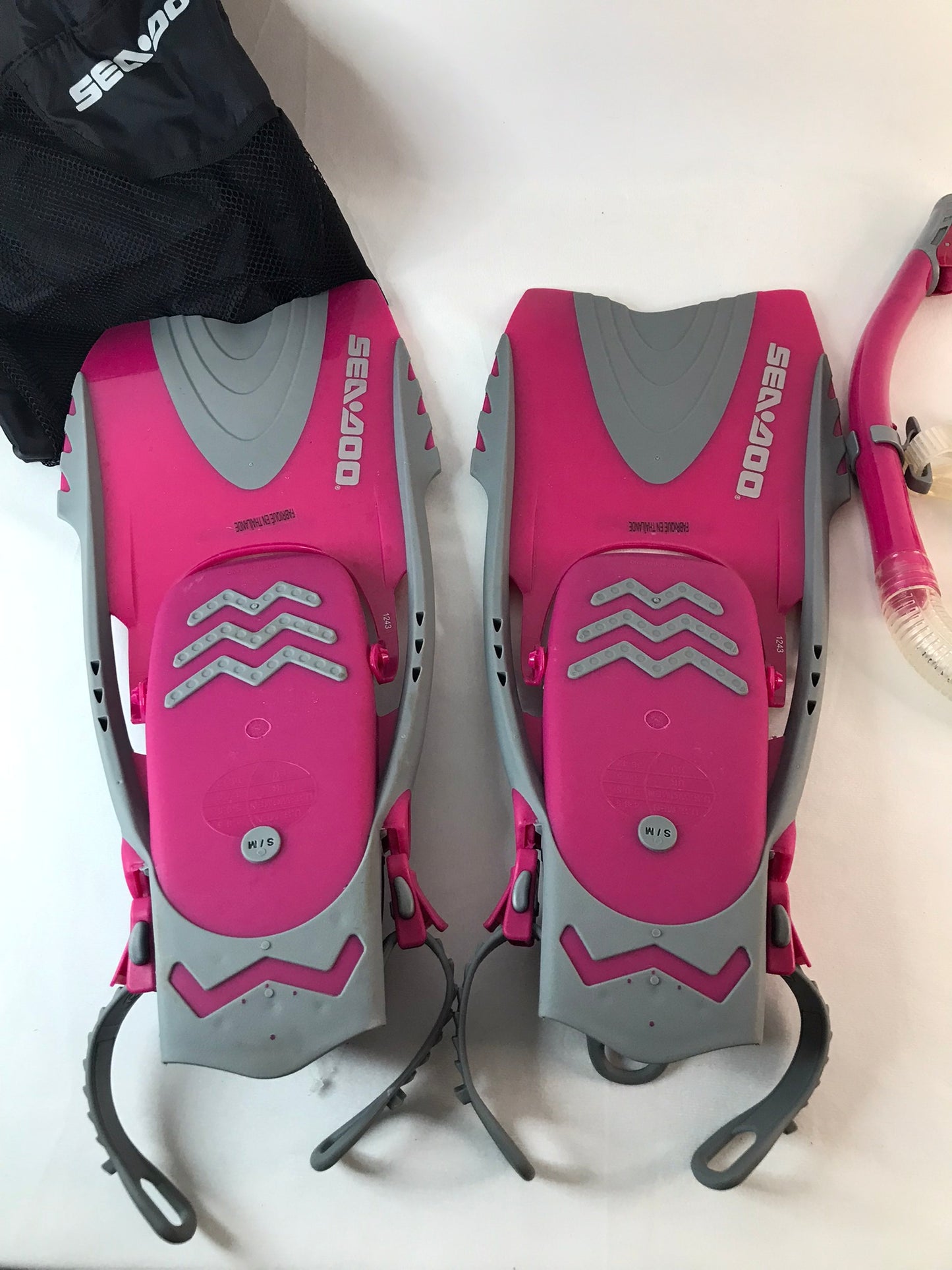Snorkel Dive Fins Ladies Shoe Size 5-9.5 Sea Doo Raspberry Grey As New Outstanding Quality