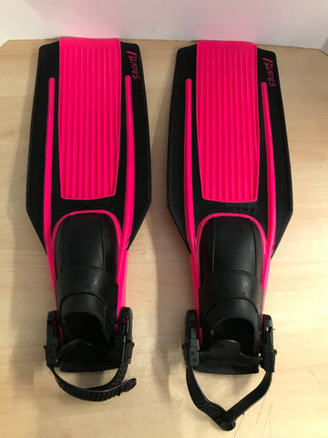Snorkel Dive Fins Ladies Size 5-7 Small Shoe U.S. Divers Blades Black Hot Pink