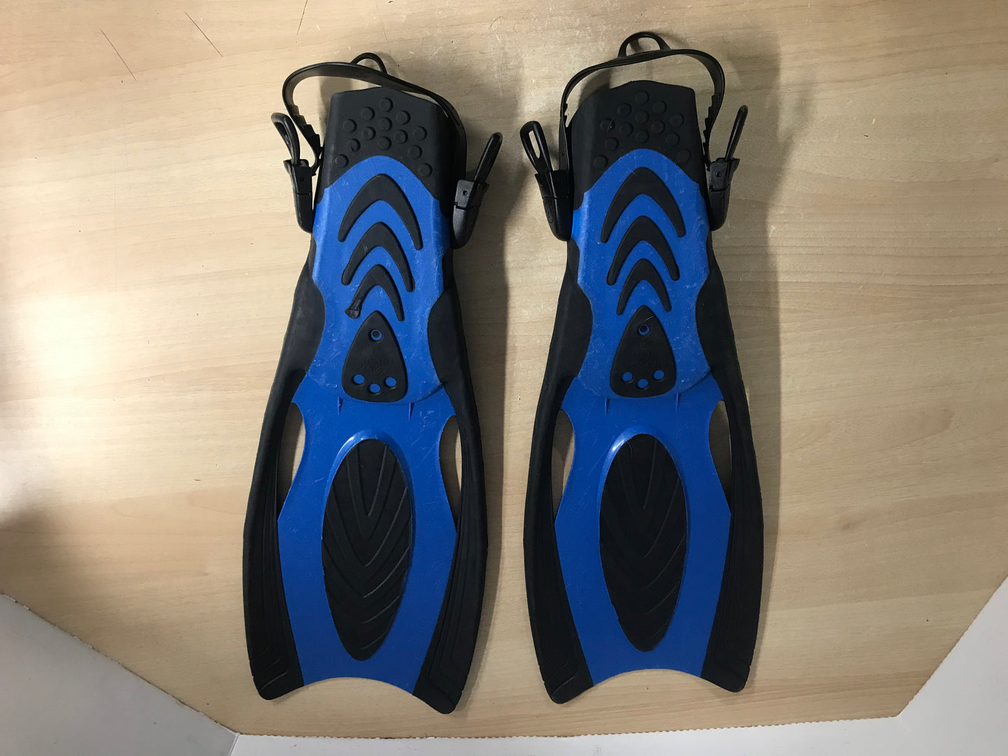 Snorkel Dive Fins Men's Shoe Size 10-13 US Divers Blue Black